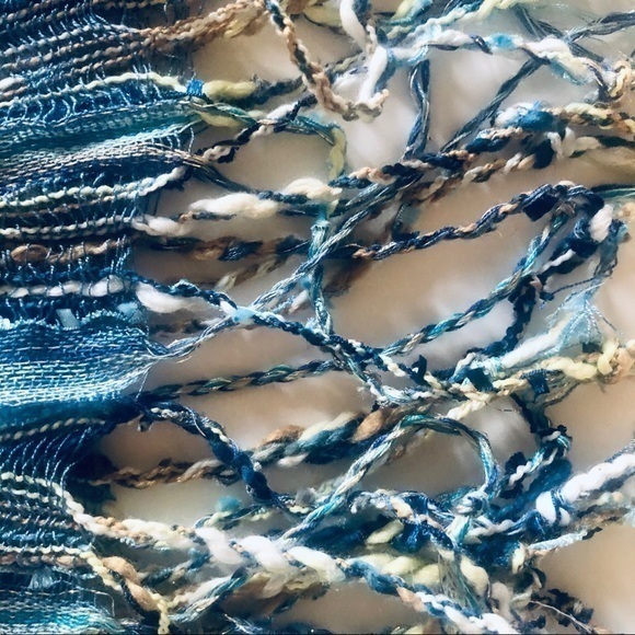 Pretty Woven Scarf by Collection 18 - Picture 2 of 8